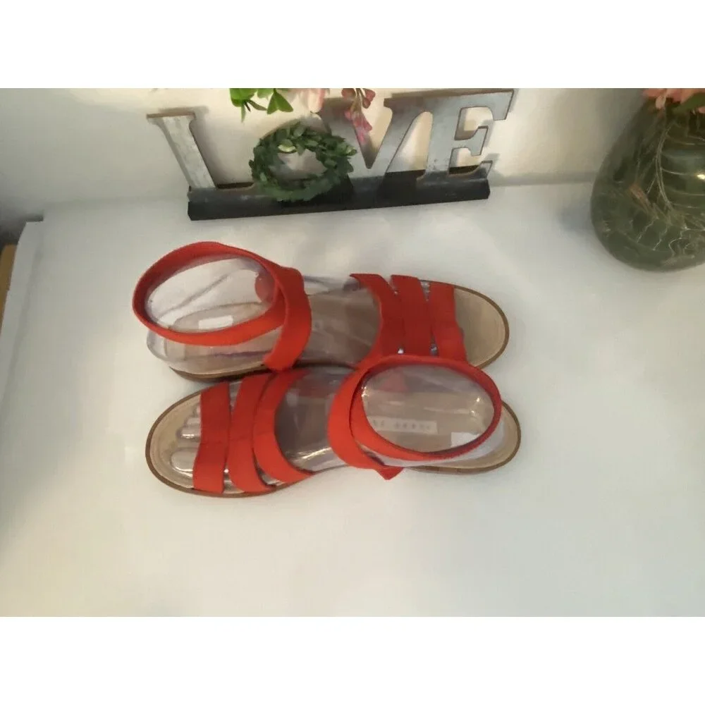 Vintage Perry Ellis Stretchy Red Women’s‎ Strappy Sandal Flat Gladiator Size 9B